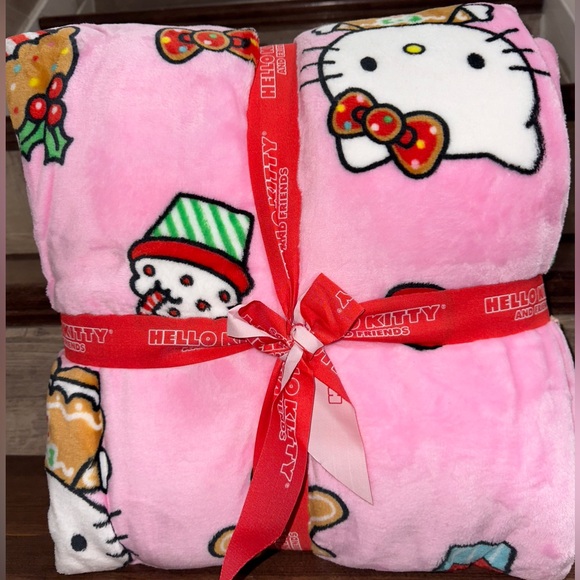 Hello Kitty Pink Christmas Gingerbread Full Queen Blanket NWT 90"x90" SANRIO - Picture 6 of 7